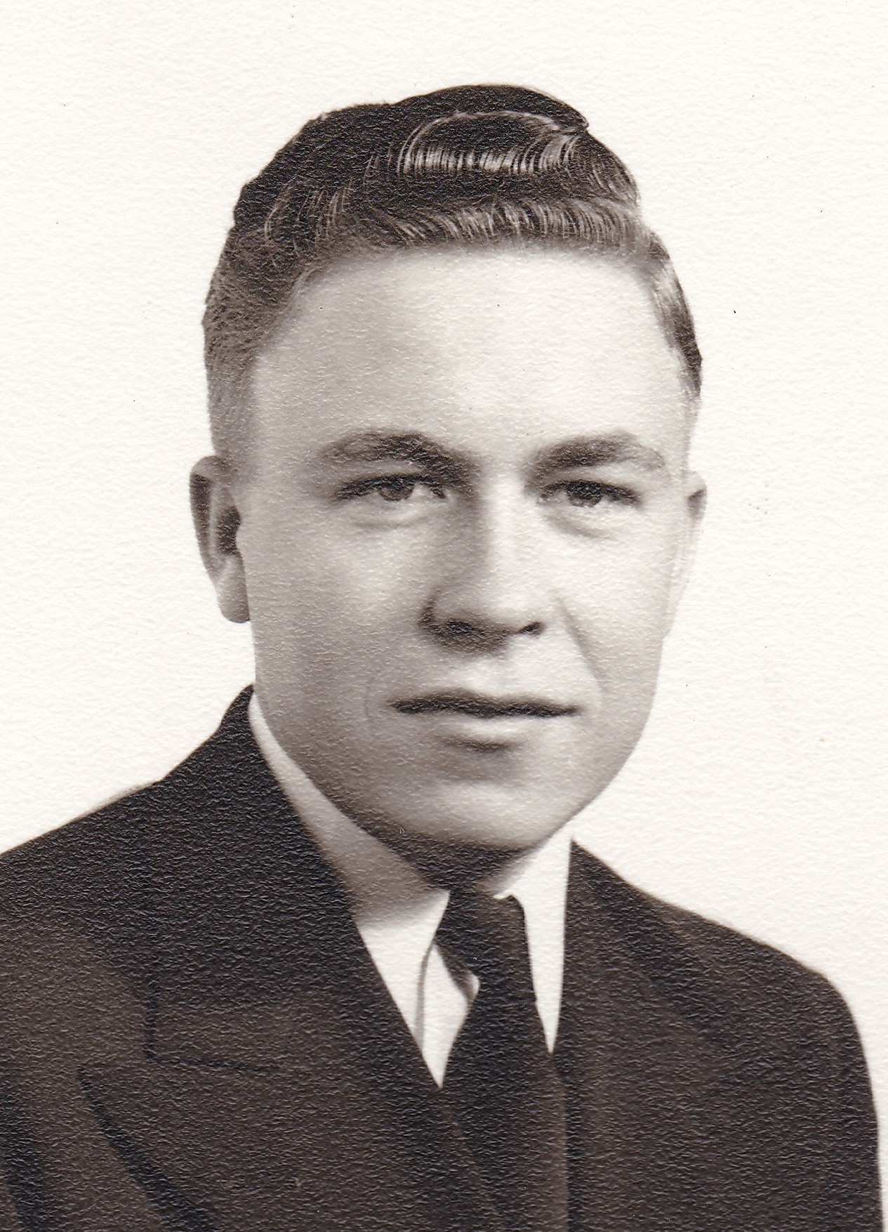 Lewis Klingler Dille (1922 - 2017) Profile
